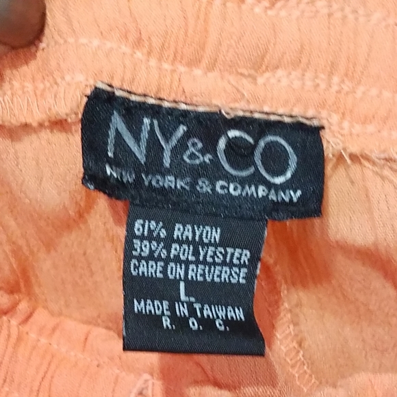 NY and Company wide leg pull on Pants Size L - Picture 4 of 7